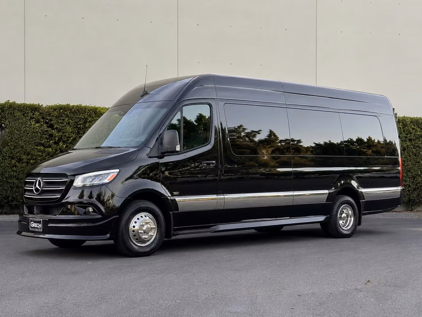 detroit long distance bus rentals